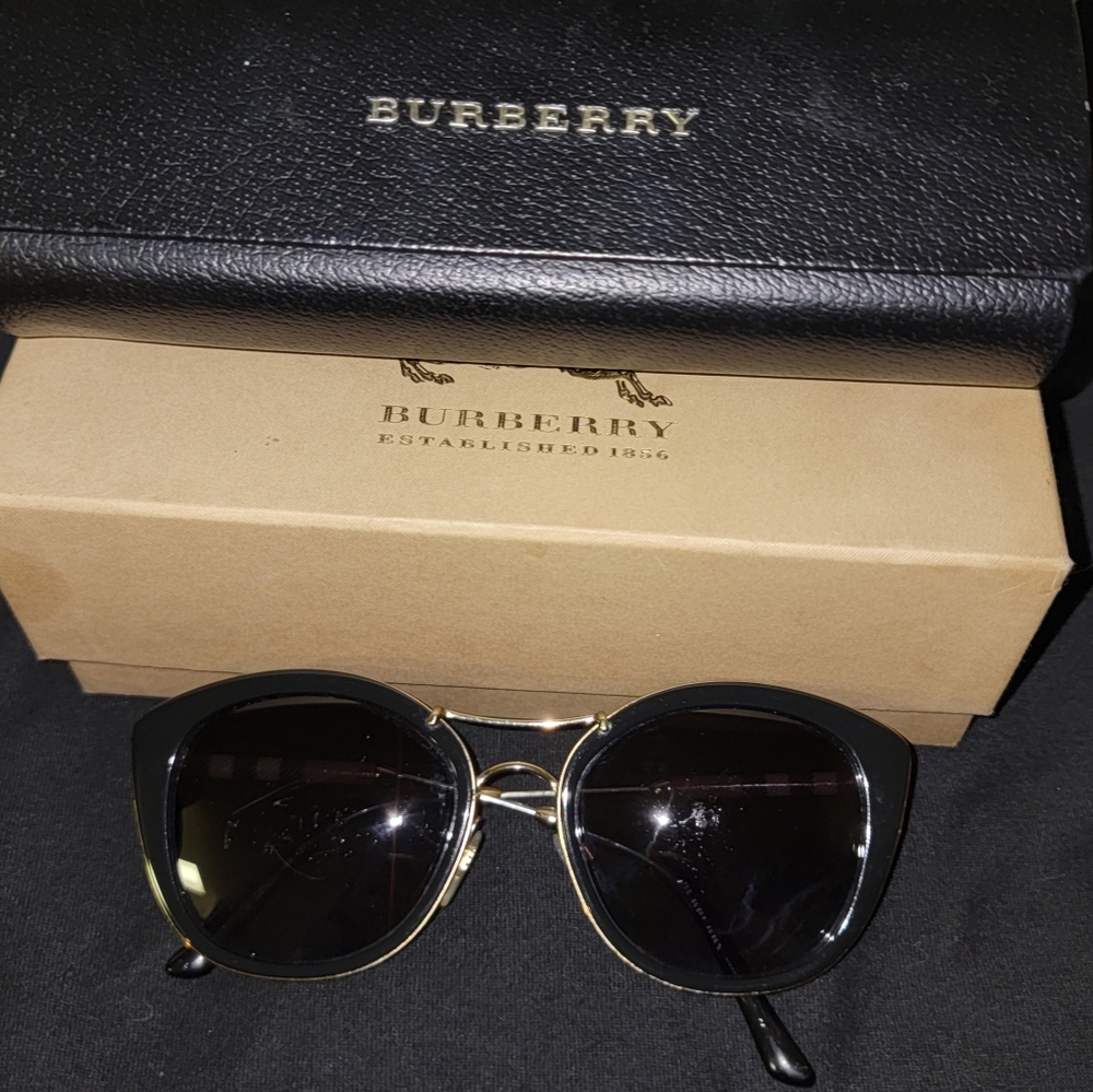 Burberry Sunglasses